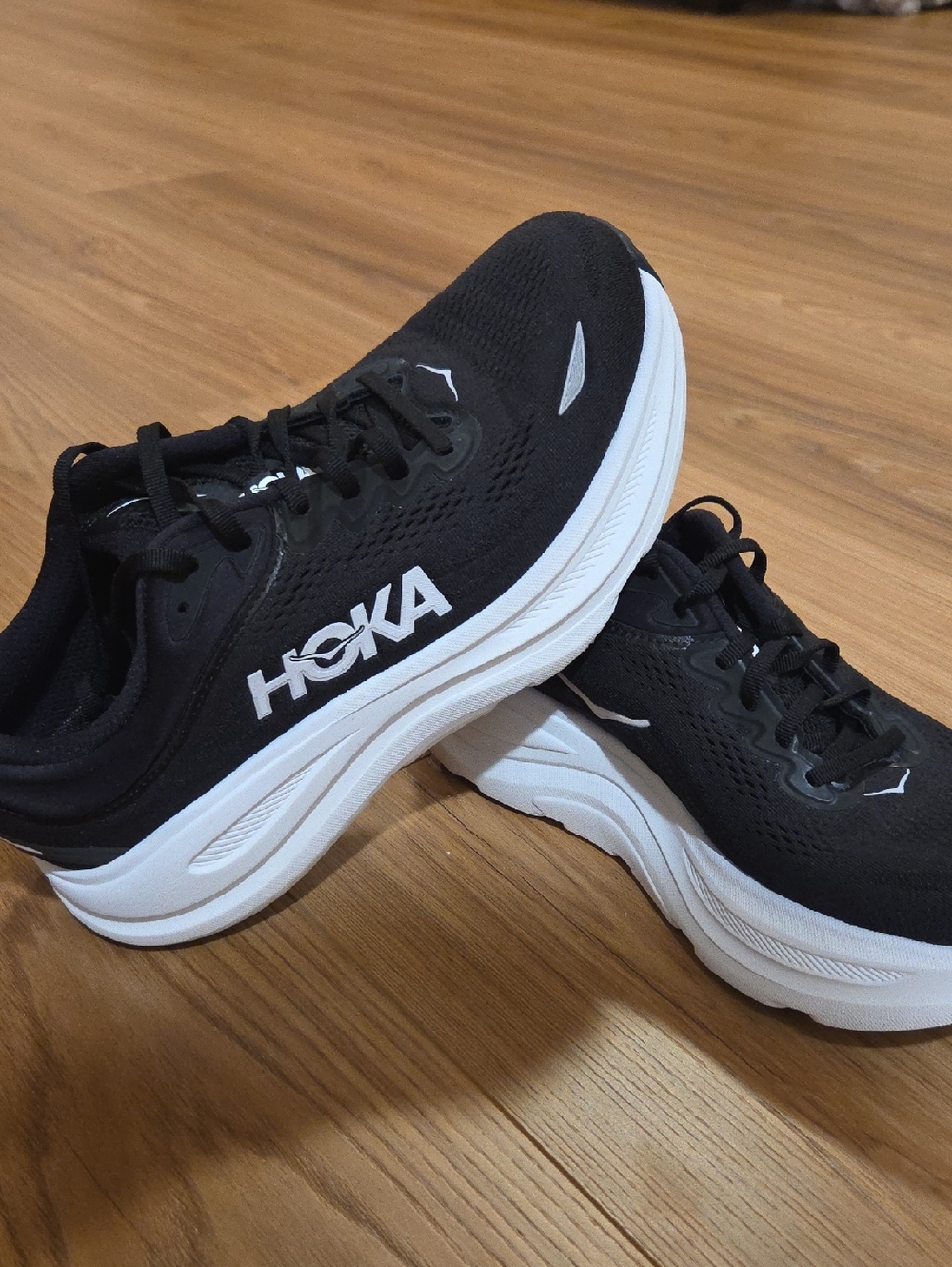 Women's Hoka Bondi 9 Running Walking Shoes Size 9.5 Wide, Black And White.